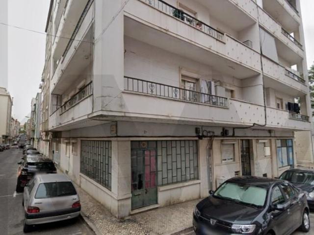Loja alugar em Santiago Dos Velhos, Lisboa