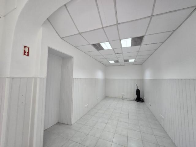 Loja alugar em Bairro António Festas, Redondo