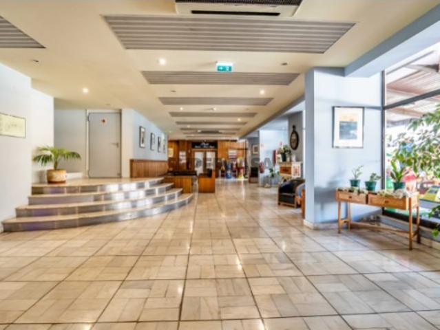 Armazém venda em Três Castelos, Portimão