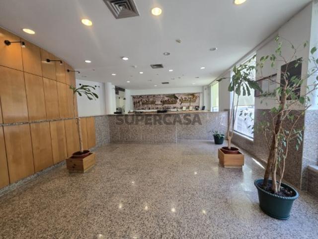 Armazém venda em Setúbal