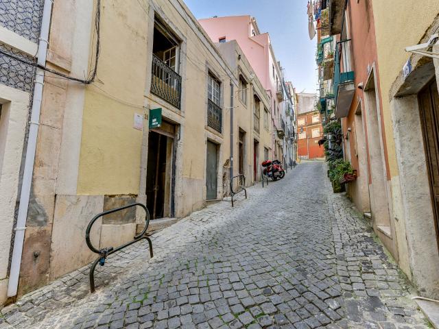 Armazém alugar em Misericórdia, Lisboa