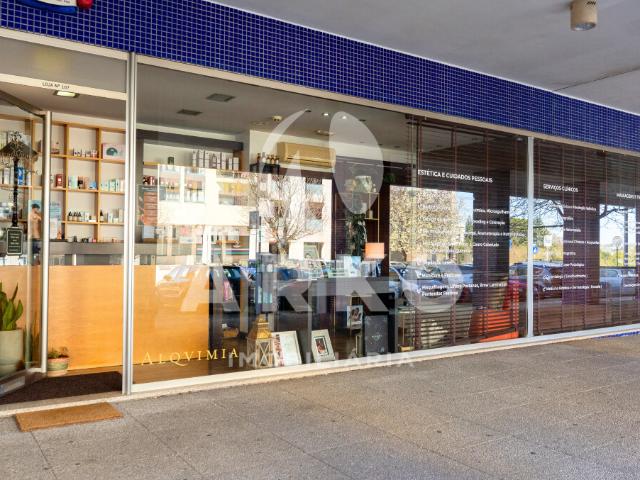 Loja venda em Couto (São Miguel), Santo Tirso