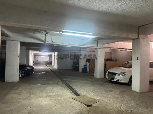 Garagem venda em Olhão, Faro