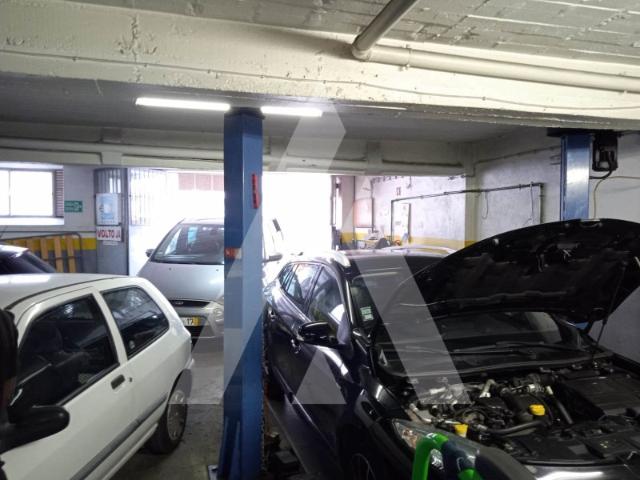 Garagem venda em Seixal, Setúbal