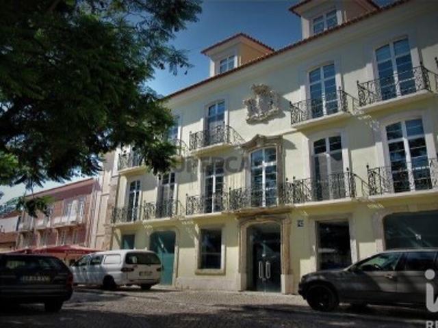 Armazém venda em Setúbal