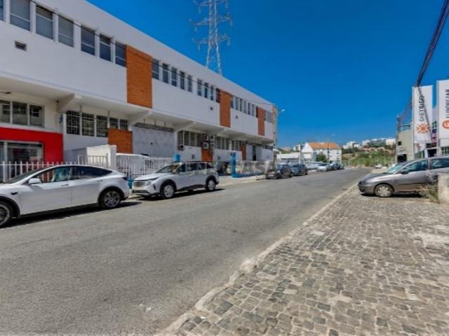 Armazém venda em Bairro da Codivel, Odivelas