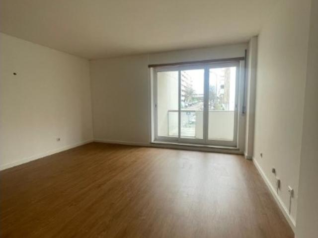 Apartamento alugar em Ameixoeira, Lisboa