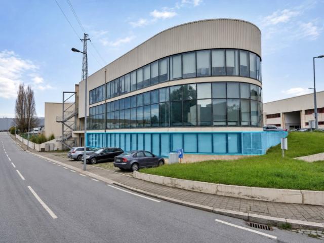 Armazém alugar em Maia, Porto