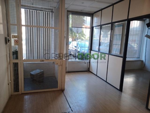 Armazém venda em Seixal, Paivas