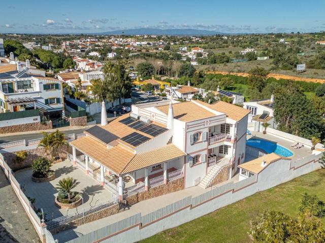 Vivenda venda em Guia, Albufeira