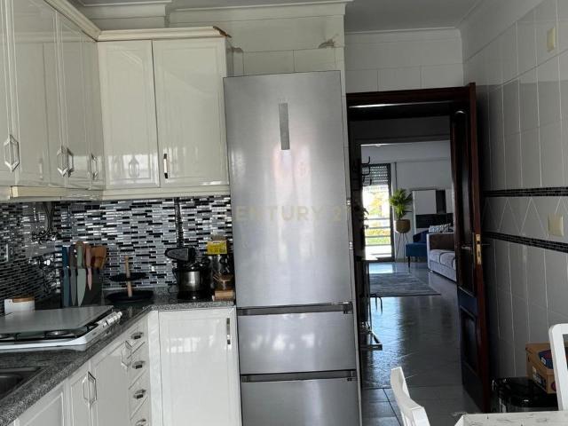 Apartamento alugar em Colinas do Oriente, Montijo