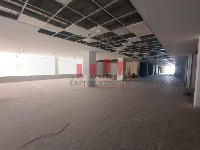 Local commercial location à Anfa, Gharb-Chrarda-Beni Hssen