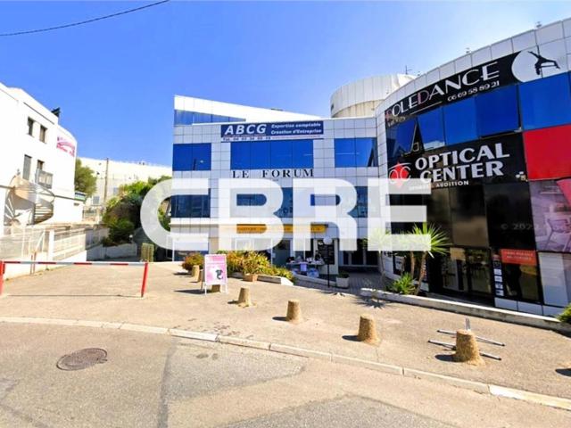 Local Commercial vente à Grasse, Antibes