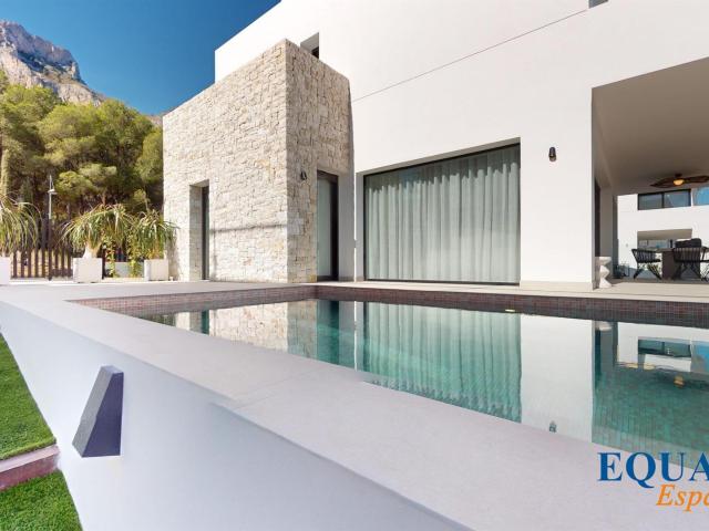 Casa en venta en la Marina Baixa, Valencia