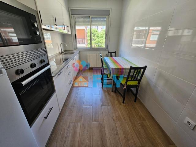 Habitación en alquiler en Ourense, O Posío