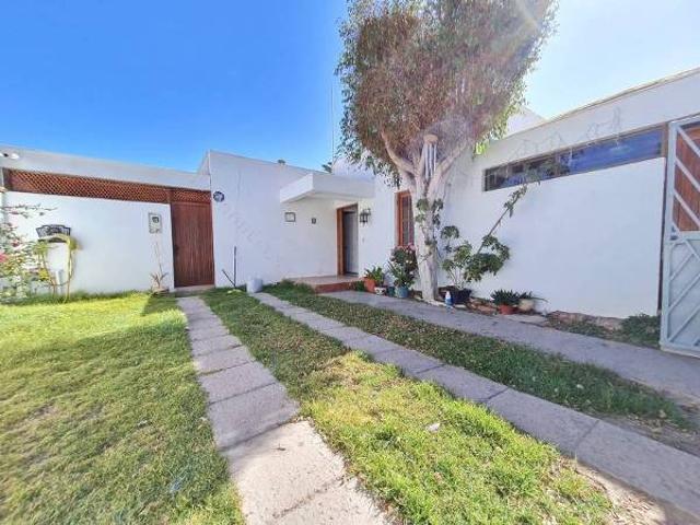 Casa en arriendo en Parinacota, Atacama