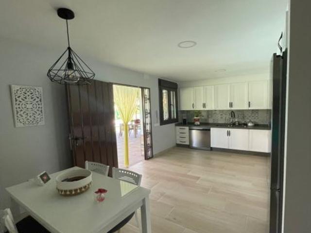 Casa en venta en El Martinete, Cabra