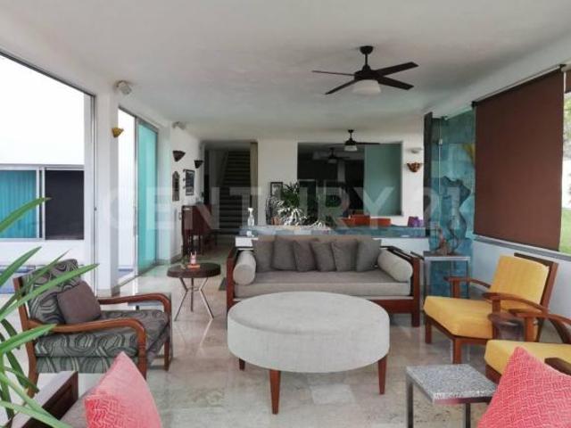 ESPECTACULAR CASA EN VENTA EN LA PENINSULA DE SANTIAGO, MANZANILLO, COLIMA