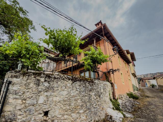 Casa en venta en Merindad De Valdeporres, Castilla y León