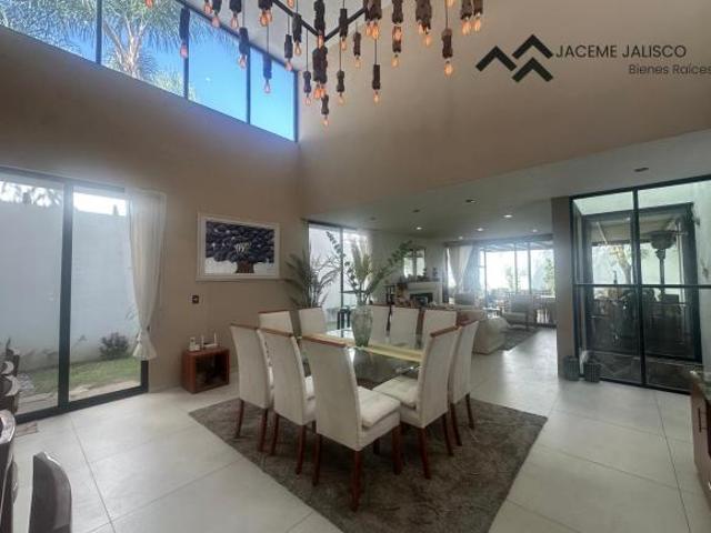 Casa En Condominio en venta en Tlajomulco De Zúñiga, Jalisco
