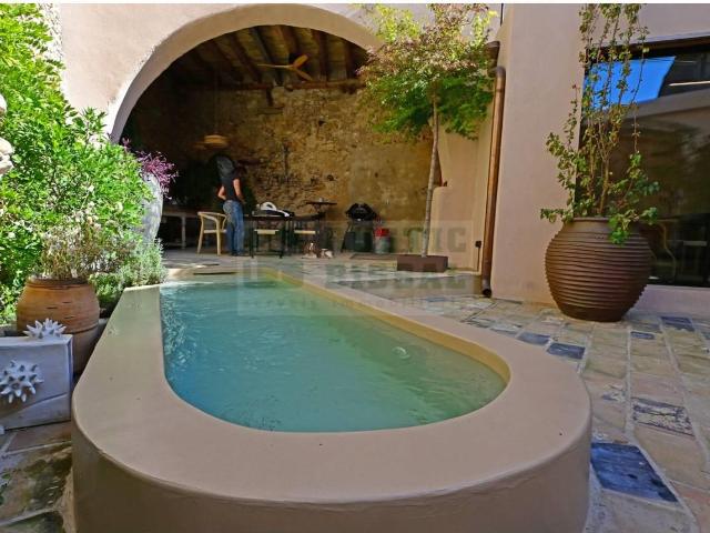 Casa en venta en Alt Empordà, Catalunya