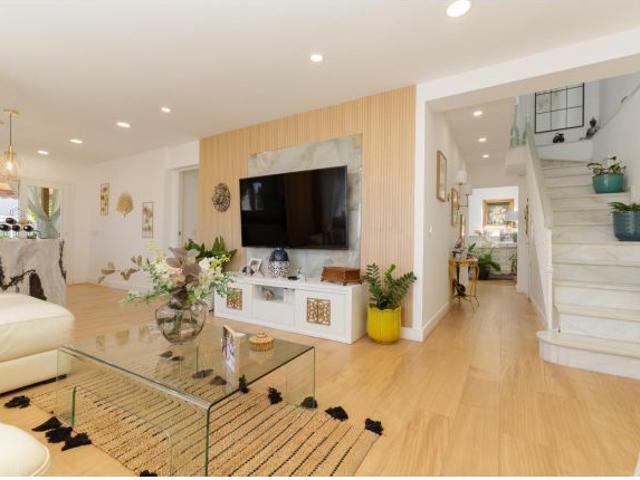 Casa en venta en Puerto de la Torre, Málaga-Costa del Sol