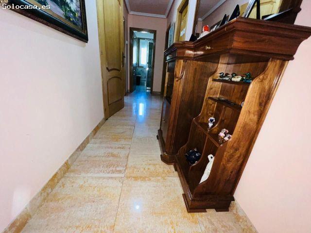 Casa en venta en Ourense, Galicia