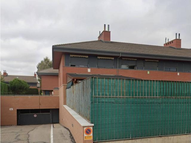 Casa en venta en Perales del Río, Getafe