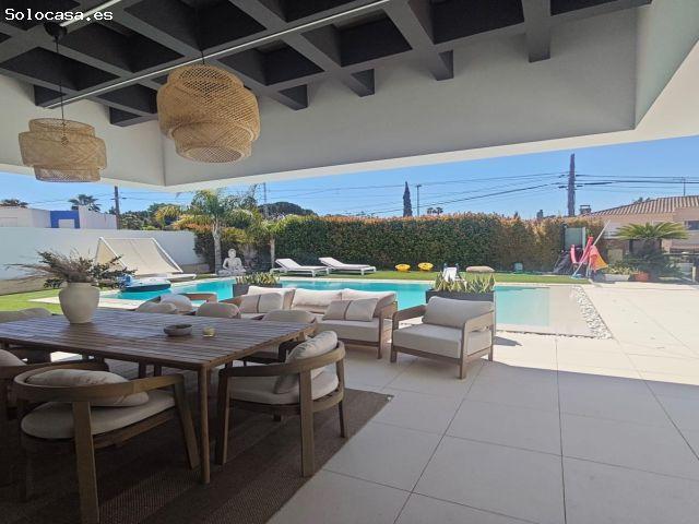 Casa en venta en Urbanització Lloma Badá, el Vinalopó Mitjà / El Vinalopó Medio