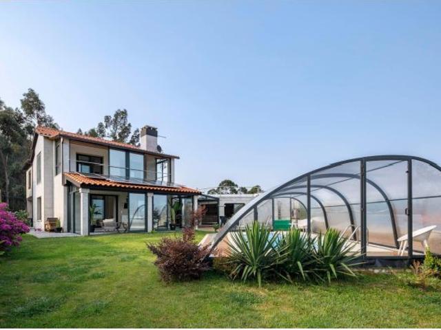Casa en venta en Darbo, O Morrazo