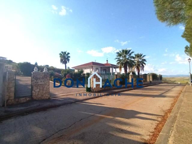 Chalet en venta en Medellín, Badajoz