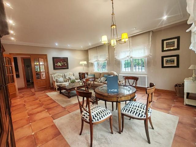 Casa en venta en Lardero, La Rioja