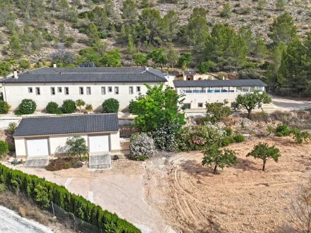 Casa en venta en el Vinalopó Mitjà / El Vinalopó Medio, Valencia
