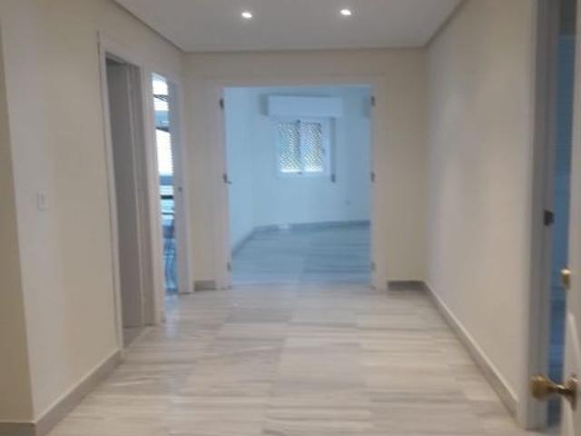 Piso en alquiler en Cerro-Amate, Sevilla