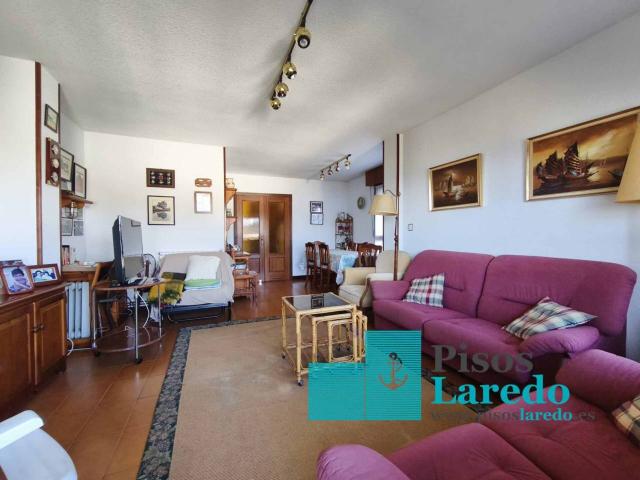 Piso en venta en Laredo