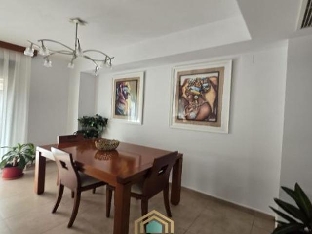 Piso en venta en Simat de la Valldigna, València / Valencia