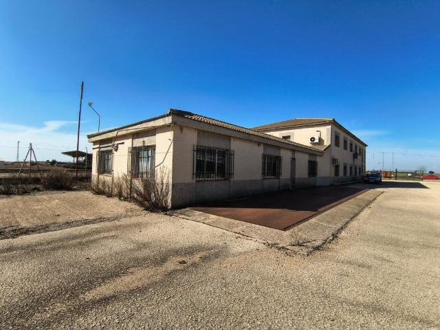 Local Comercial en venta en Tarancón, Castilla-La Mancha