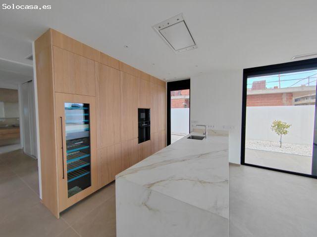 Casa en venta en San Juan De Alicante