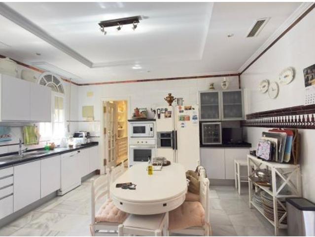 Casa en venta en Valencina De La Concepción, Andalucía