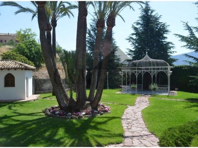 Casa en venta en l'Eixample, l'Alcoià