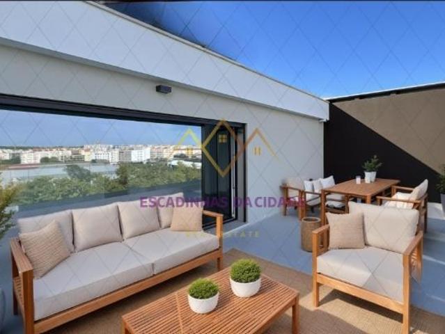 Apartamento venda em Urbanização Alto dos Moinhos, Montijo