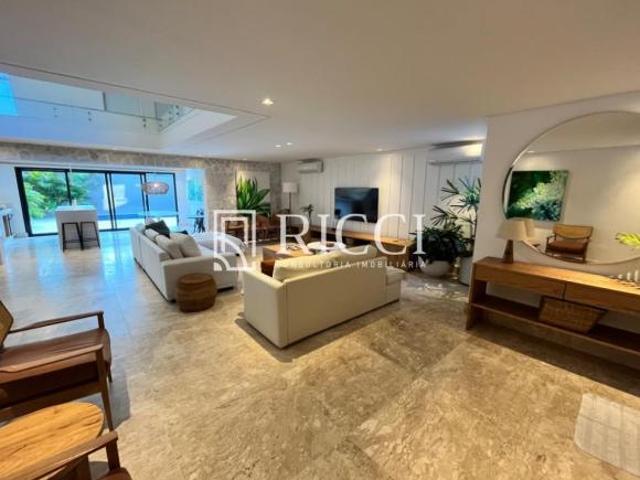 Casa venda em Região Imediata de Caraguatatuba-Ubatuba-São Sebastião, Região Metropolitana do Vale do Paraíba e Litoral Norte