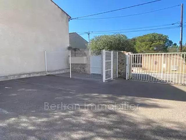 Garage location à Espira-de-l'agly