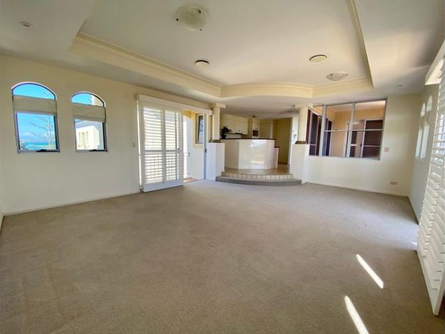 Apartment for rent in Runaway Bay, Gold Coast City