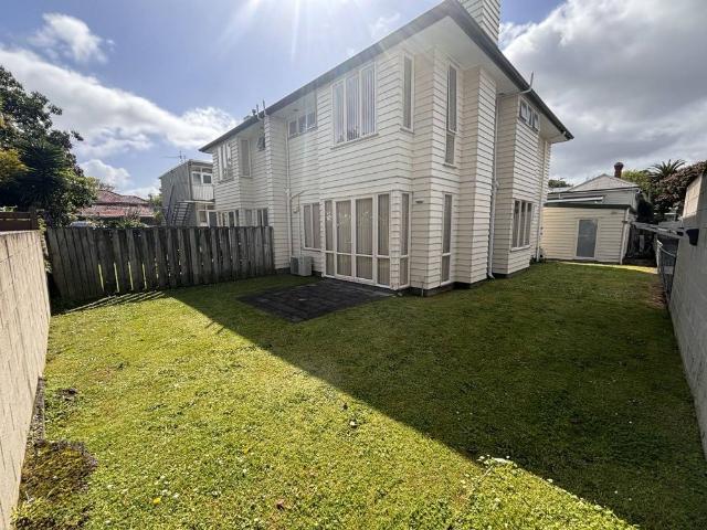 Townhouse for rent in Balmoral, Oroua County