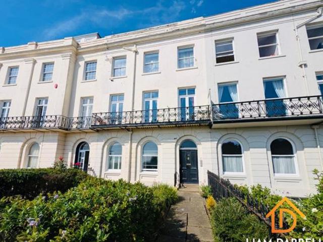 House for sale in South Cliff, Scarborough