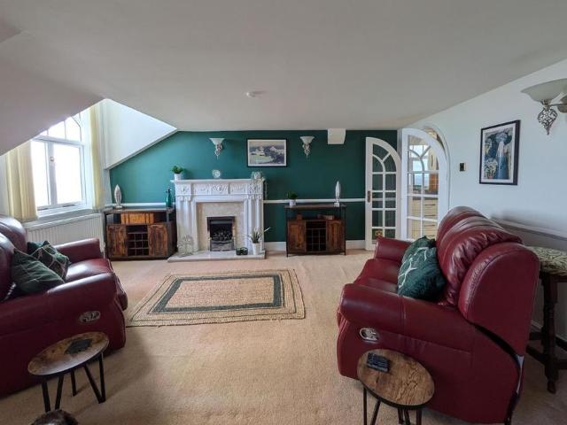 Apartment for rent in South Cliff, Kepwick