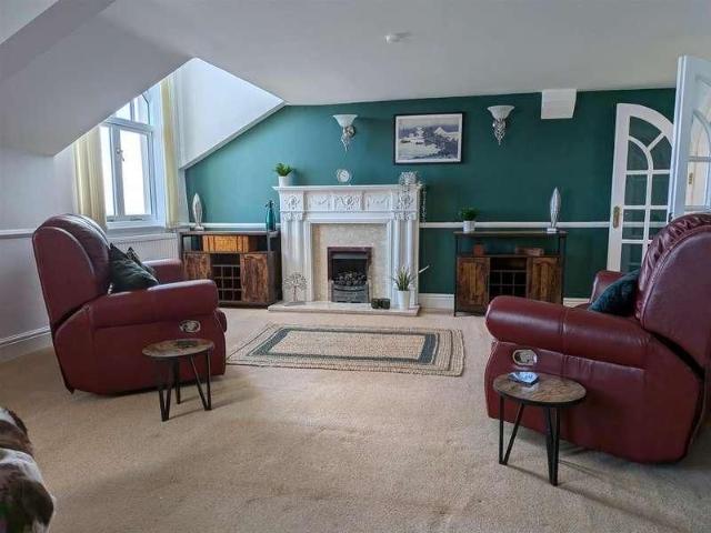 Apartment for rent in South Cliff, Kepwick