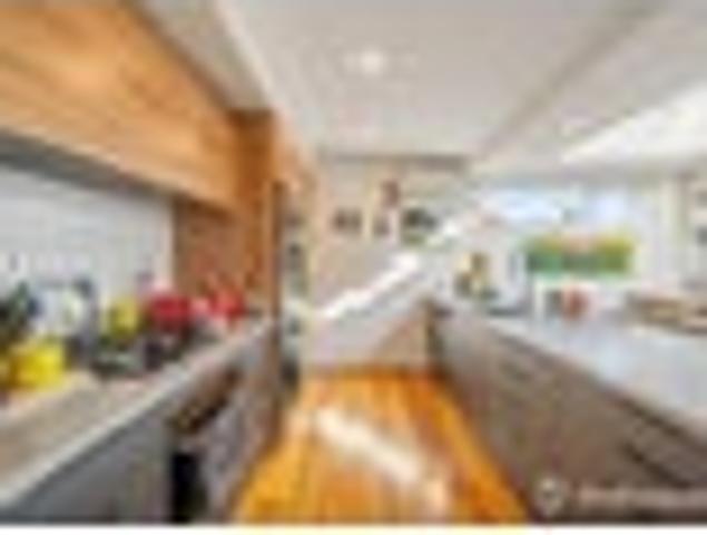 House for sale in Days Bay, Wellington