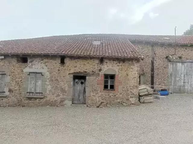 Maison vente à Confolens, Nouvelle-Aquitaine
